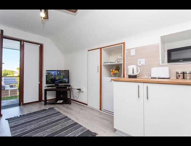 1 BEDROOM PROPERTY TO RENT IN EDEN PARK